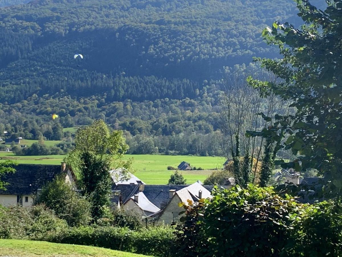 Apartment Dans Avec Jardin, Vue Montagne *